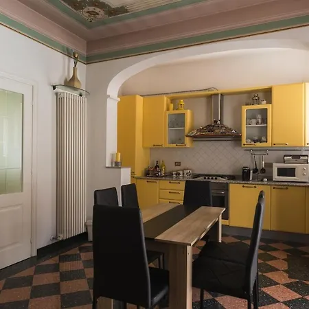 Pit Stop Motorvalley - Near Old Town Modena