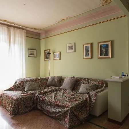 Pit Stop Motorvalley - Near Old Town