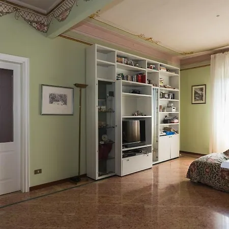 Pit Stop Motorvalley - Near Old Town Apartment Modena