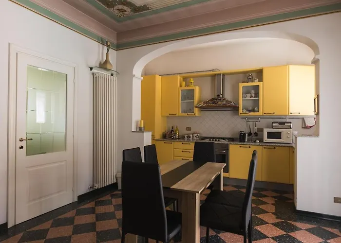 Pit Stop Motorvalley - Near Old Town Modena