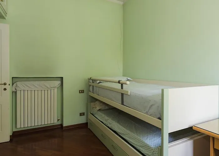 Pit Stop Motorvalley - Near Old Town