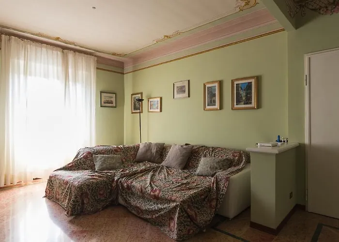 Pit Stop Motorvalley - Near Old Town